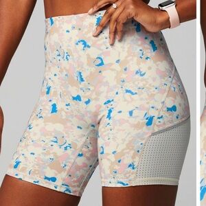 Fabletics Stride 9 Motion365+ High-Waisted Short NWT